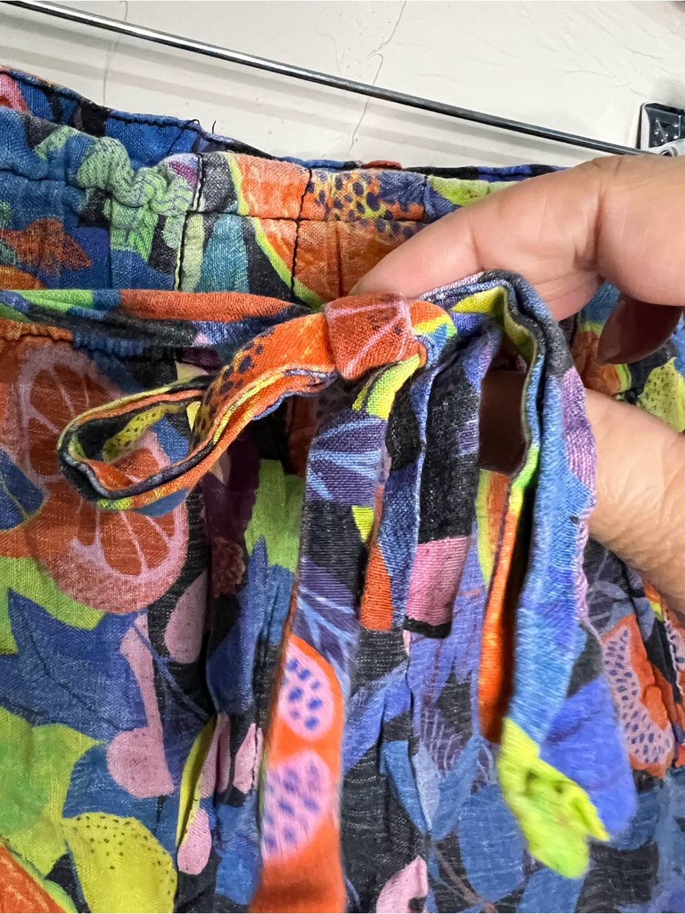 Anthropologie X Orane Sigal Fruit Medley High Rise Paper Bag Linen Blend Shorts - Picture 5 of 10